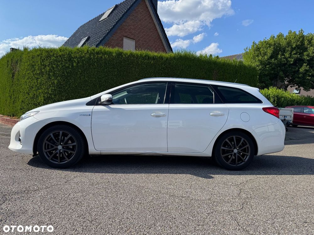 Toyota Auris - 3