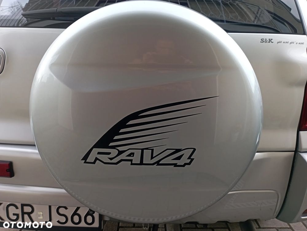 Toyota RAV4 2.0 D-4D Sol - 11