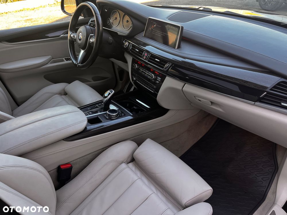 BMW X5 xDrive25d - 34
