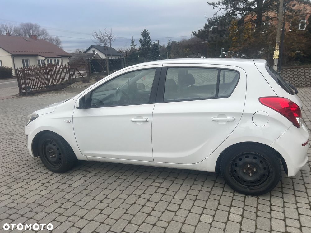 Hyundai i20 1.2 Trend - 8
