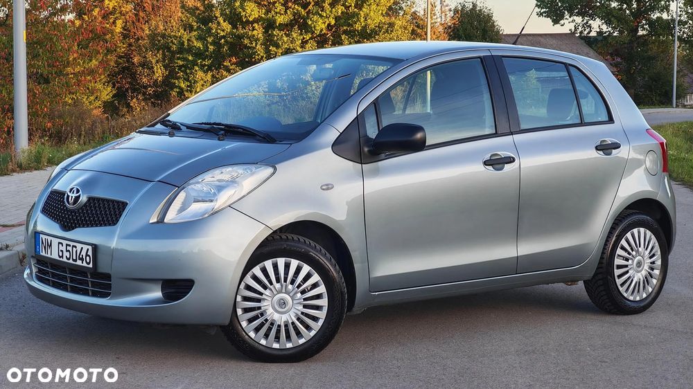 Toyota Yaris 1.0 VVT-i Sol - 11