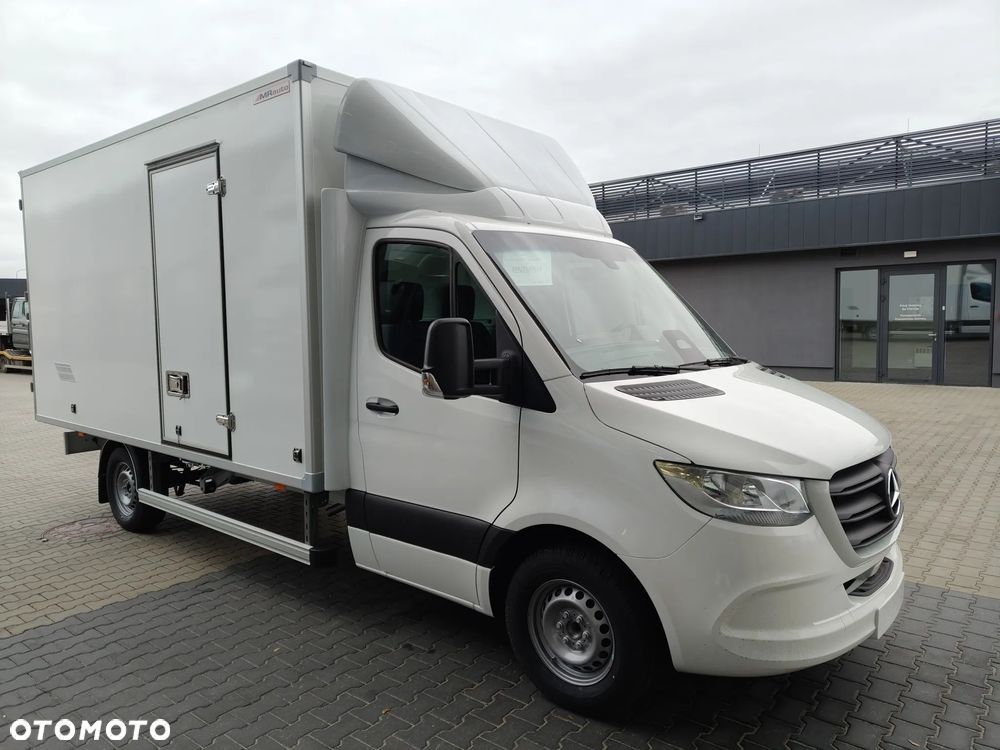 Mercedes-Benz Sprinter 319 CDI Podwozie 4325 - 2