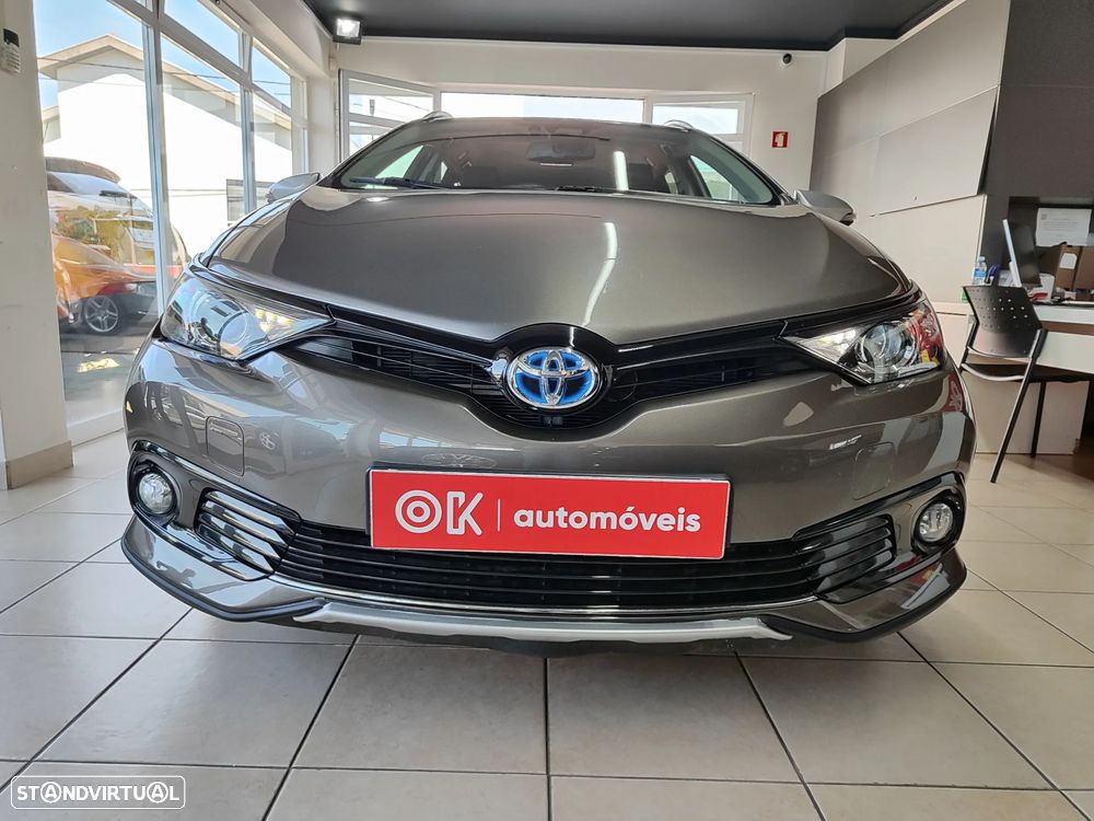 Toyota Auris Touring Sports 1.8 HSD Comfort +P.Techno+P.Sport - 4