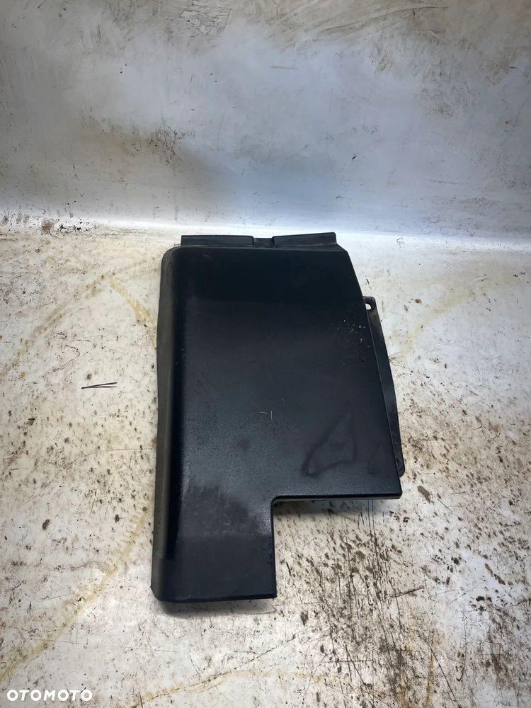 IV-03 LISTWA ZEWNETRZNA IVECO - 2