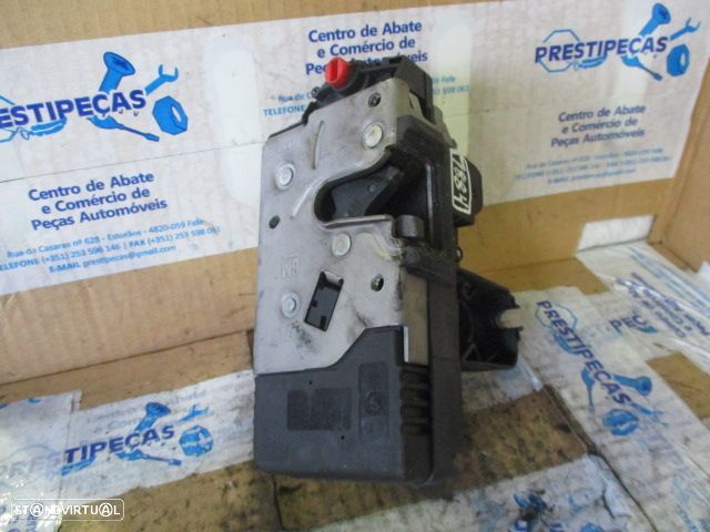 Fecho 13154794 OPEL MERIVA 2007 TD ELETRICO OPEL CORSA C 2002 Td Elétrico - 2
