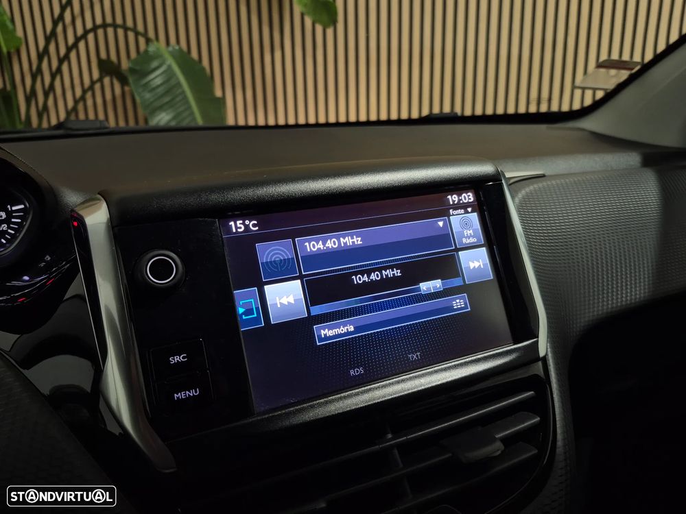 Peugeot 208 1.2 PureTech Style - 8