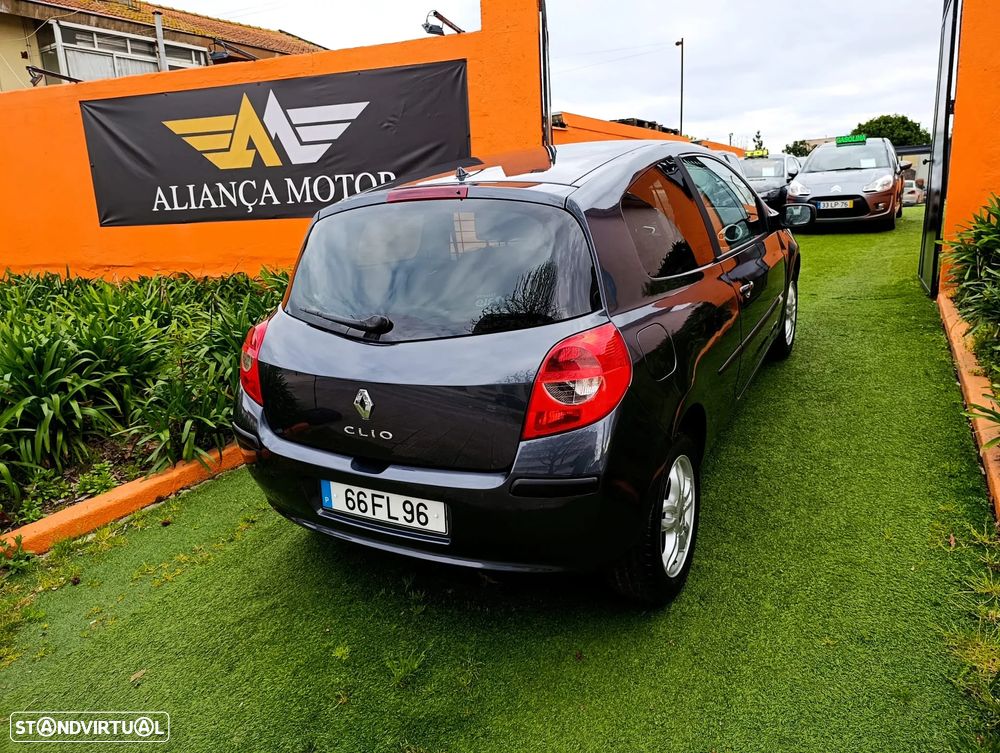 Renault Clio 1.5 DCI Dinamique - 3