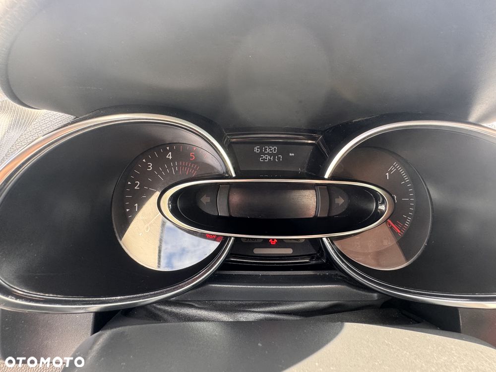 Renault Clio - 16