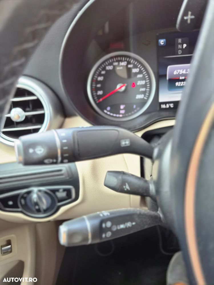 Mercedes-Benz GLC Coupe 250 4MATIC - 12