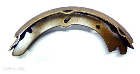 Jogo de maxilas de travão Mazda T3000 e T3500 - 1