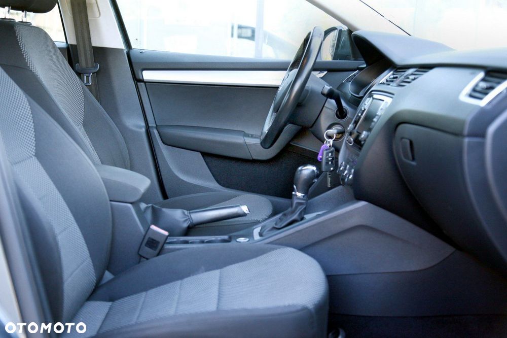 Skoda Octavia 2.0 TDI Edition DSG - 9