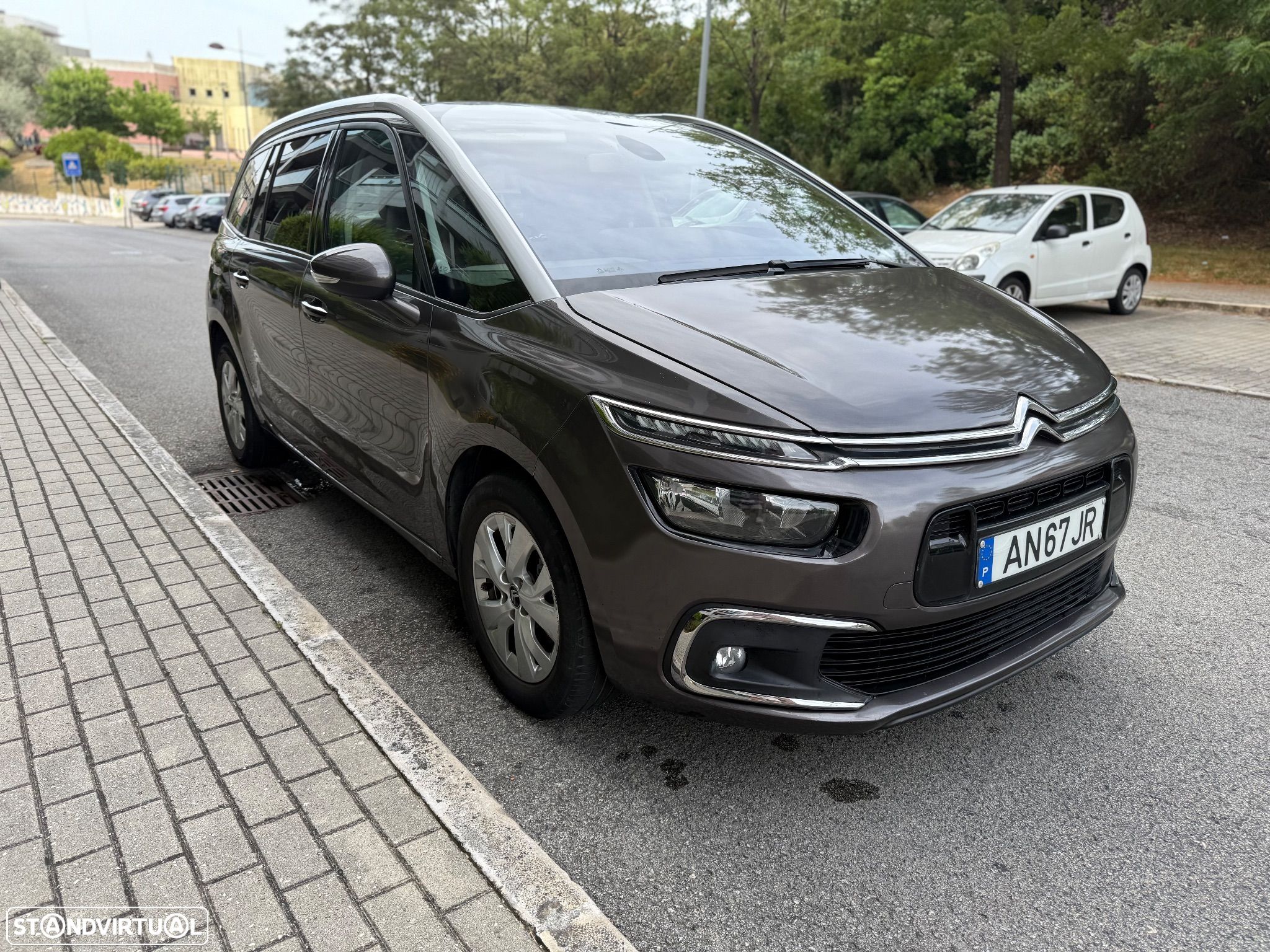 Citroën C4 Grand Picasso 1.6 e-HDi Exclusive - 1