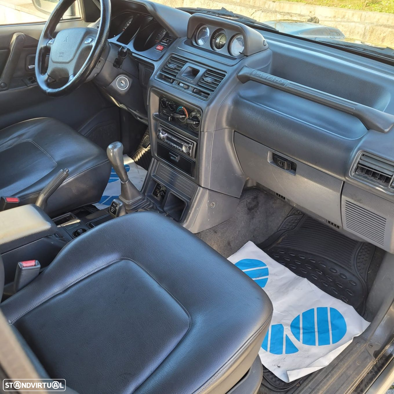 Mitsubishi Pajero 2.8 TD GLS - 14
