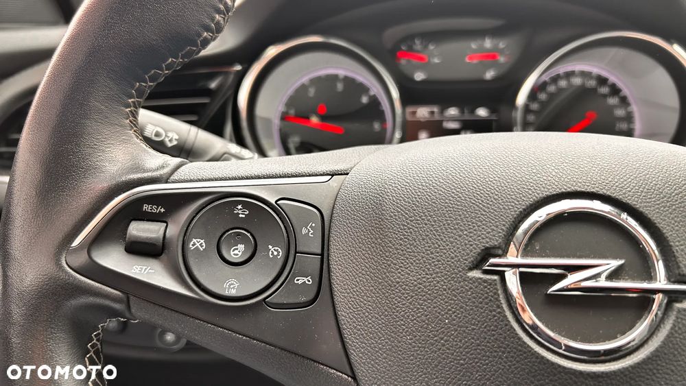 Opel Insignia 2.0 CDTI Elegance S&S - 13