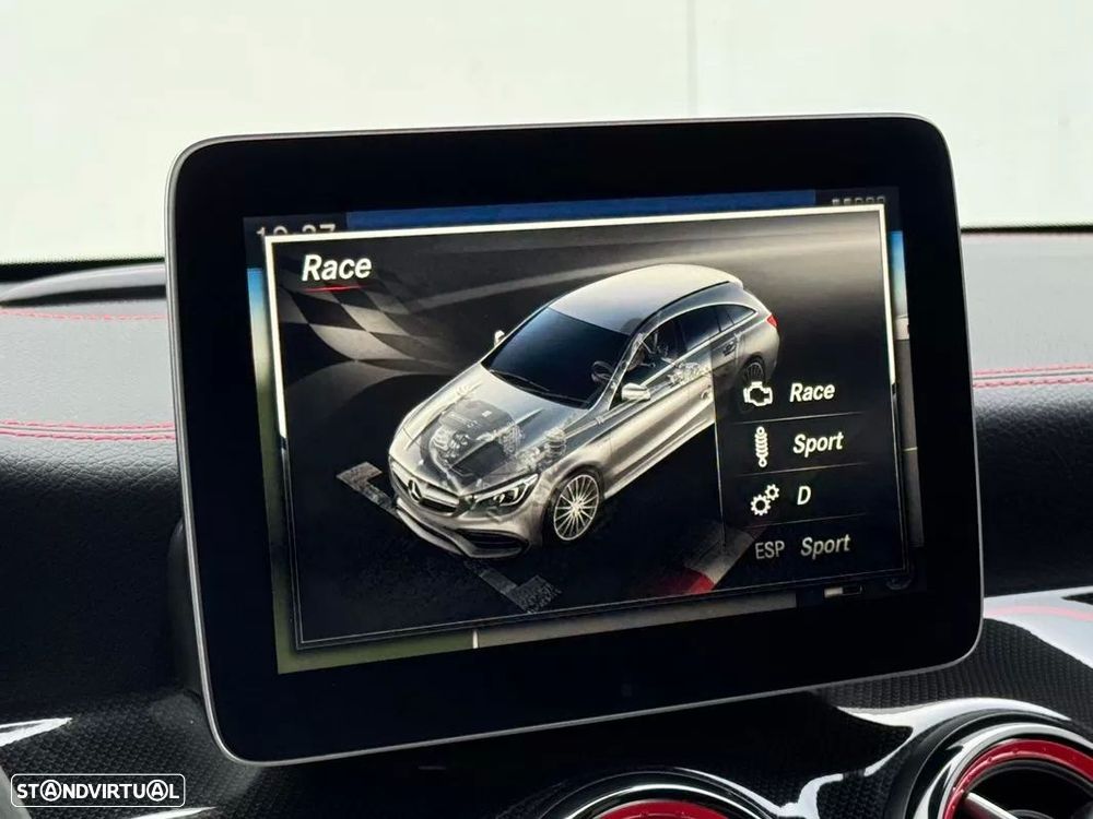 Mercedes-Benz CLA 45 AMG 4-Matic - 40