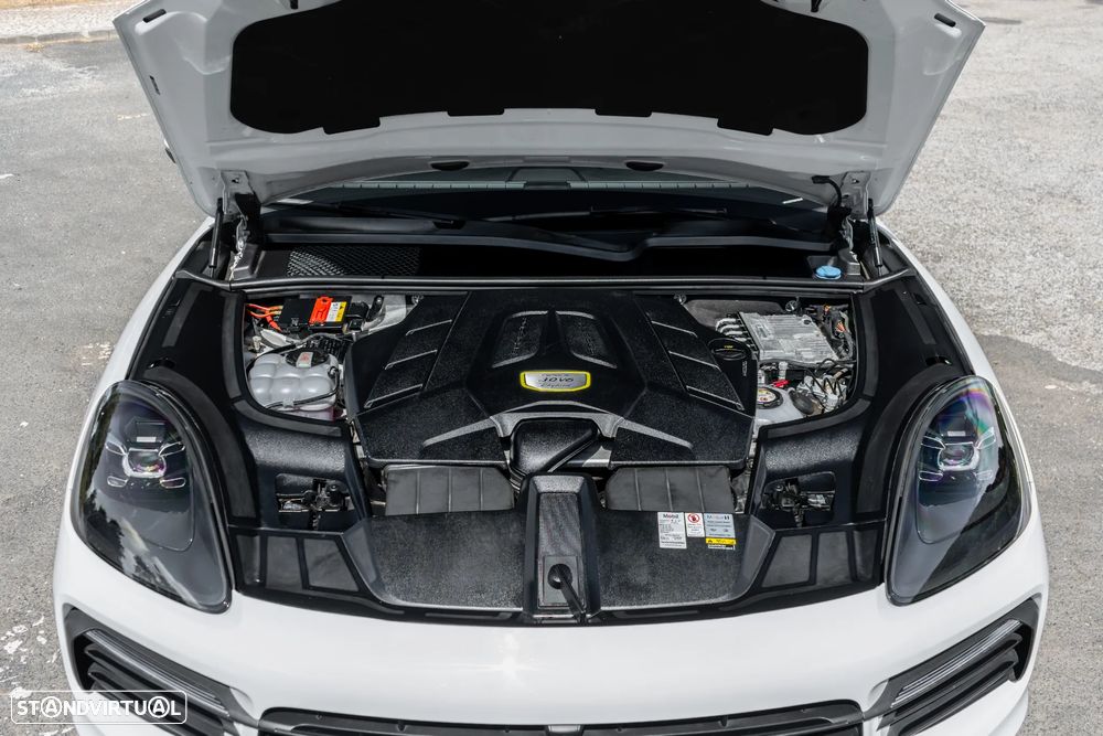 Porsche Cayenne E-Hybrid - 12