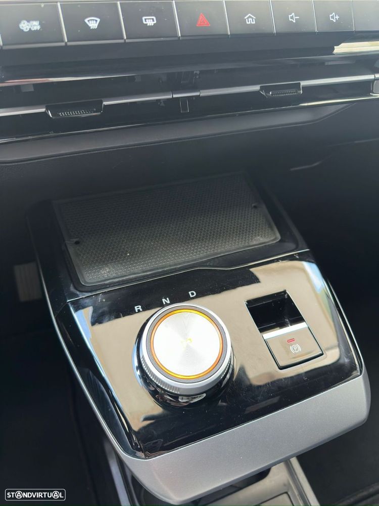 MG MG4 64 kWh Luxury - 12