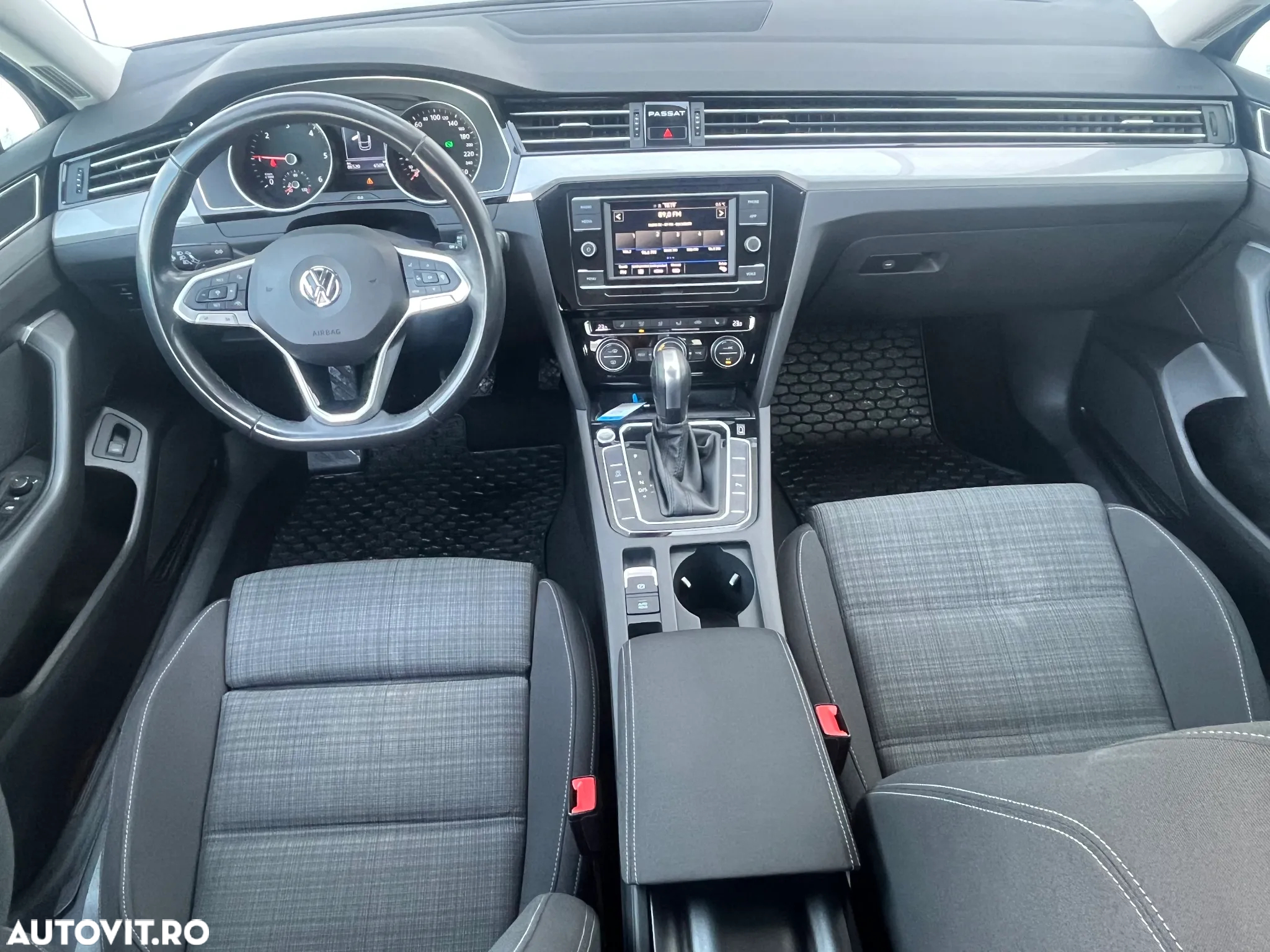 Volkswagen Passat 2.0 TDI DSG Comfortline - 7