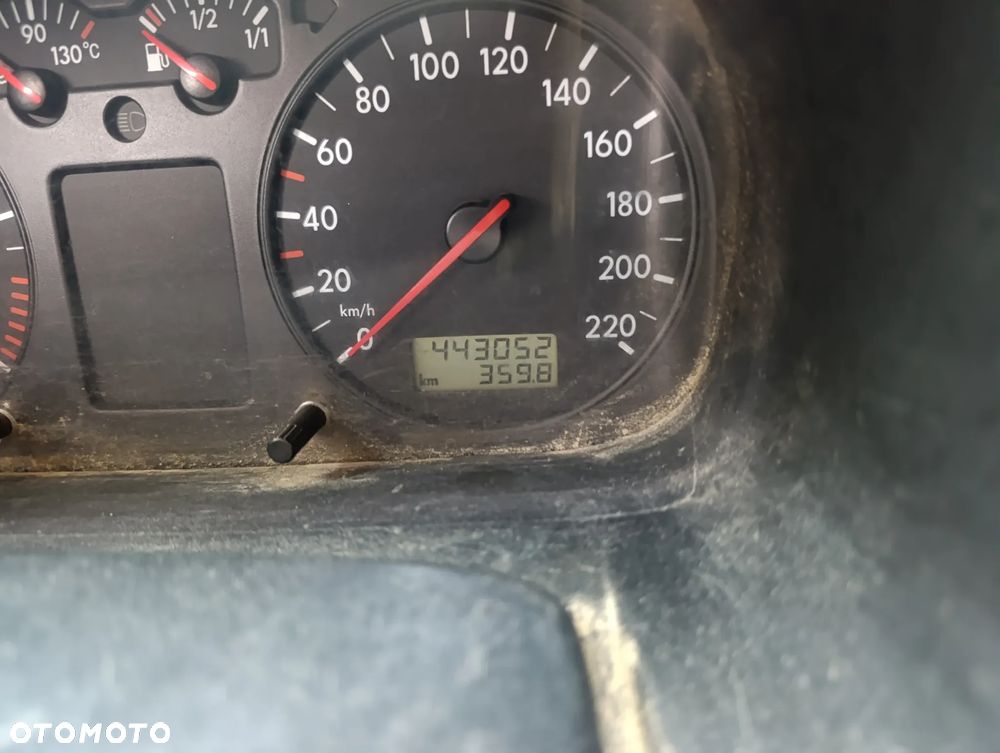 Volkswagen Transporter - 11