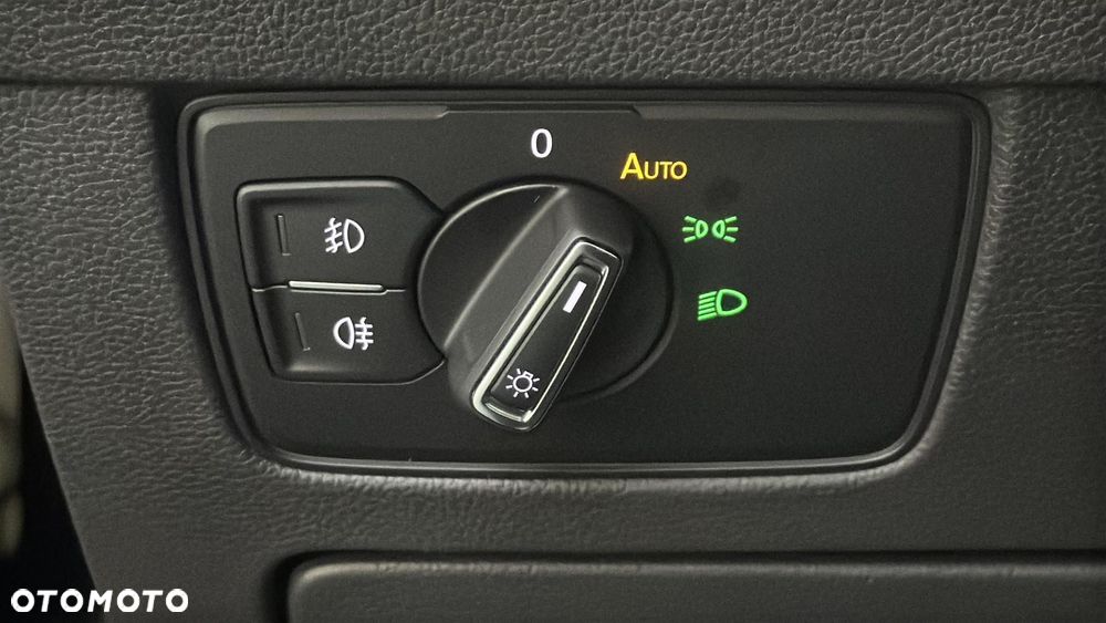 Volkswagen Passat 1.5 TSI EVO Business DSG - 32