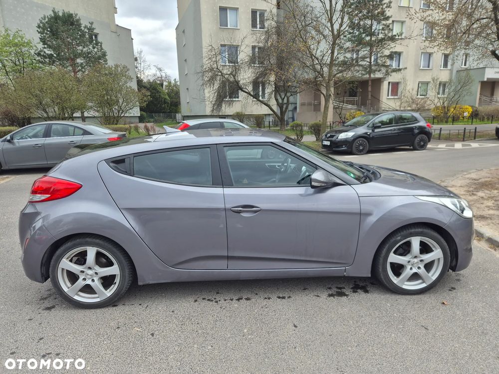 Hyundai Veloster 1.6 Premium - 3