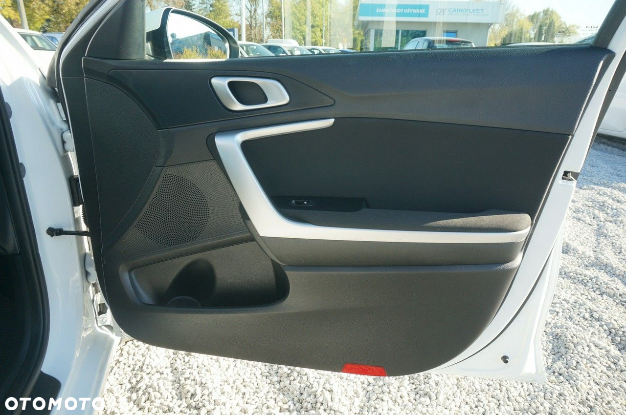 Kia Ceed - 26