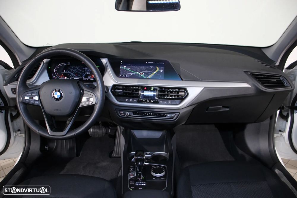 BMW 116 i Aut. - 9