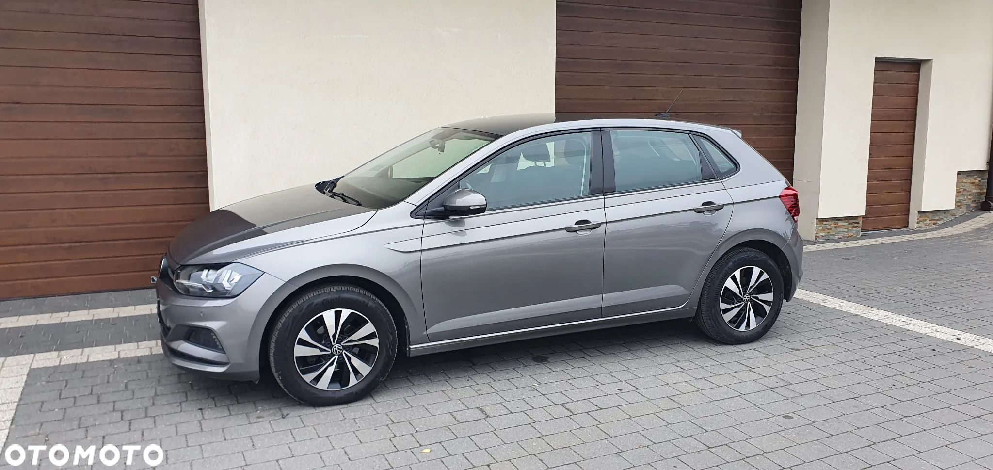 Volkswagen Polo 1.0 TSI Comfortline - 1
