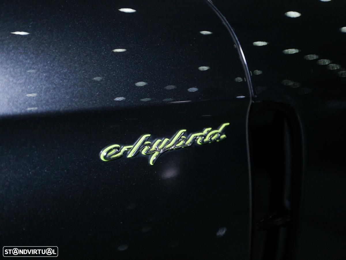 Porsche Panamera Sport Turismo 4S E-Hybrid - 8