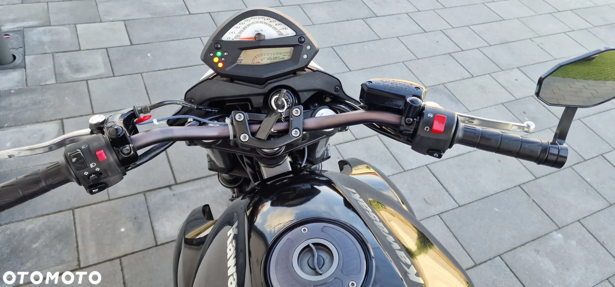 Kawasaki ER - 9