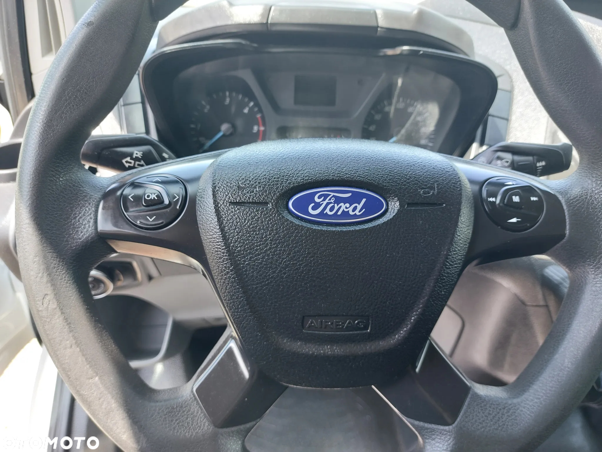 Ford Transit Custom - 13