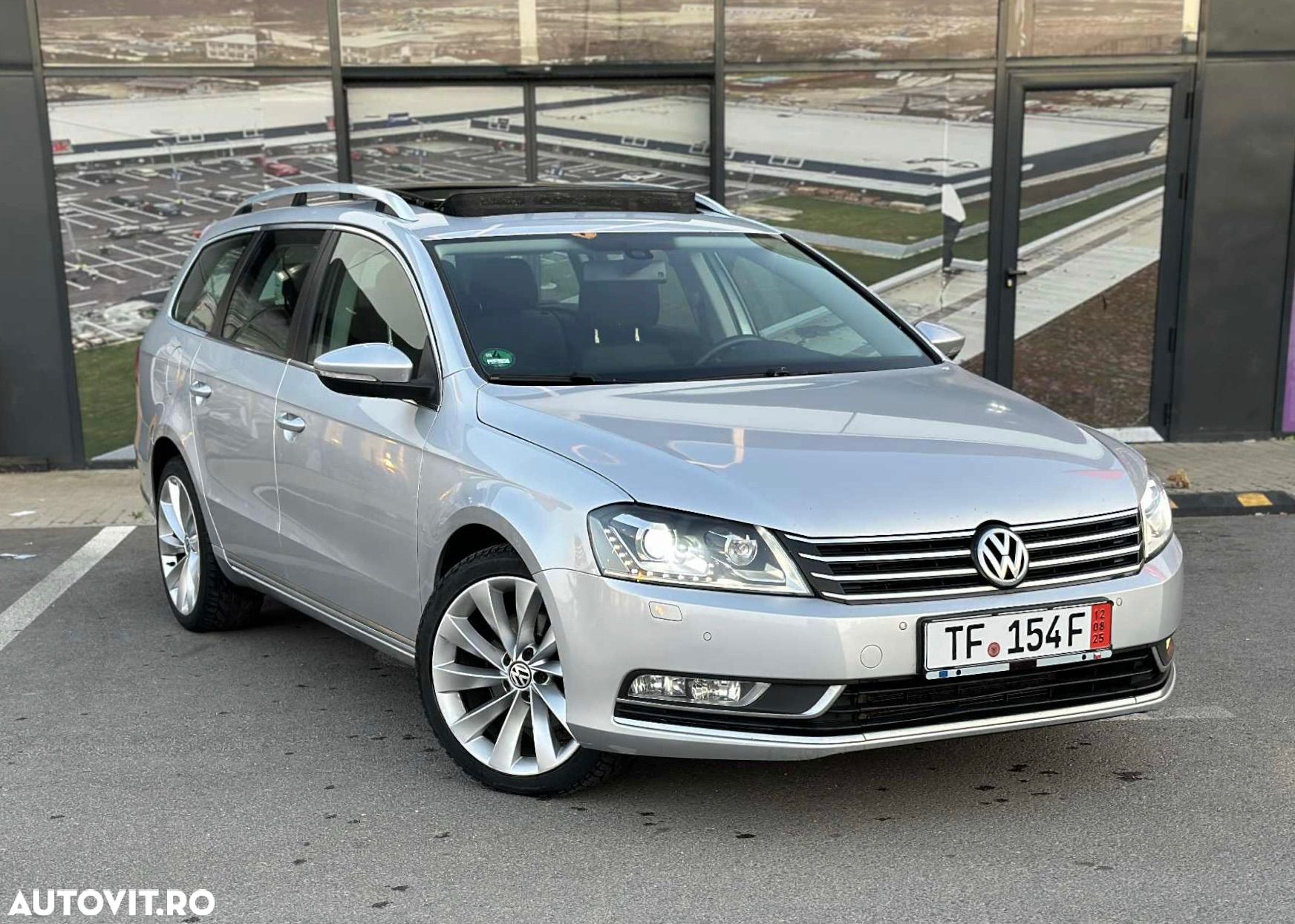 Volkswagen Golf 2.0 TDI BlueMotion Technology Highline - 1