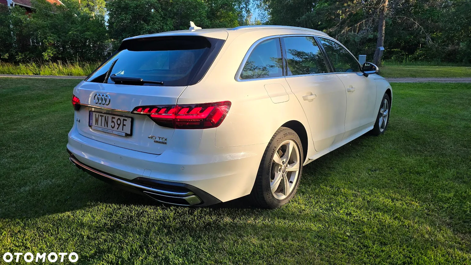 Audi A4 Avant 40 TDI quattro S tronic - 8