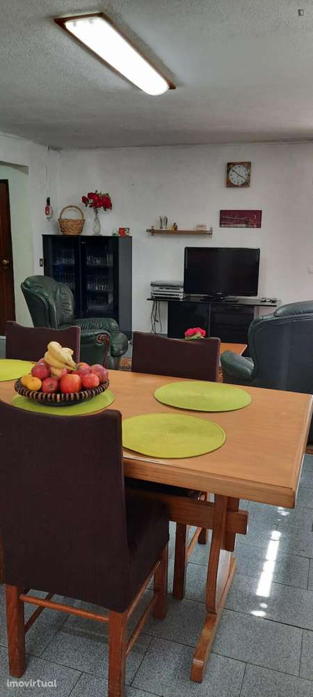 Quarto - localizado em Lisbon - Grande imagem: 5/13