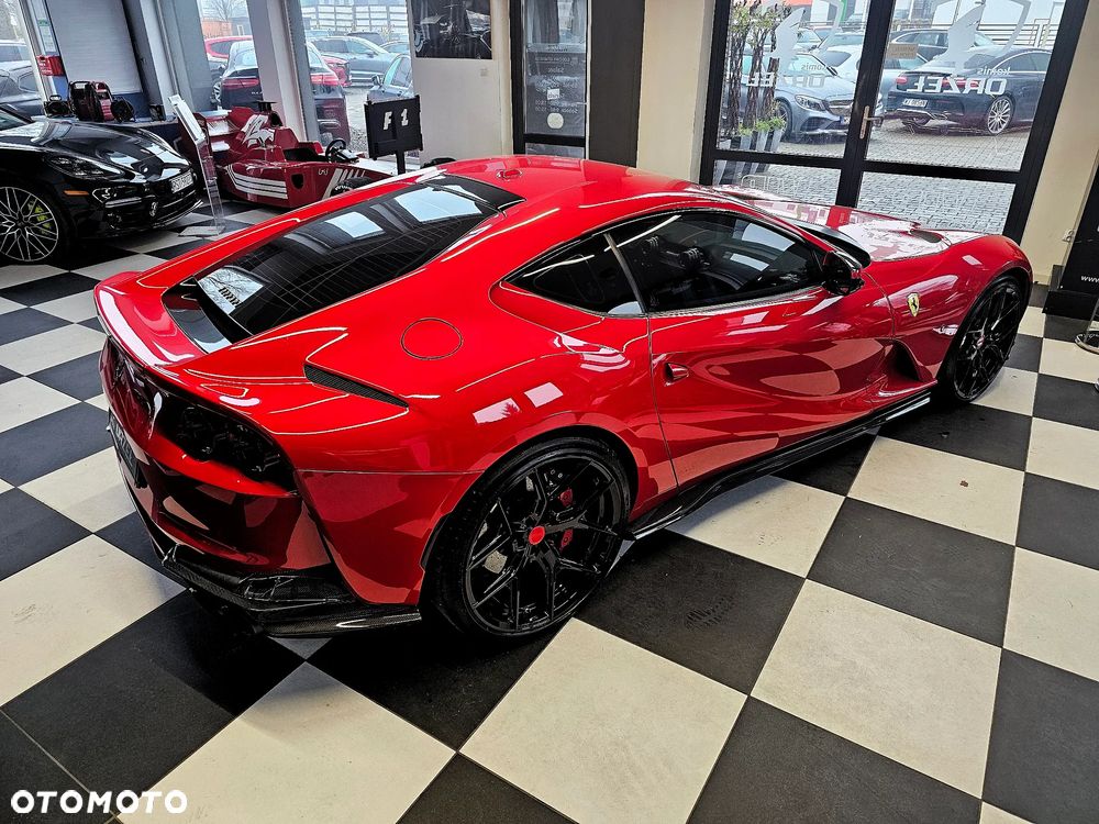 Ferrari 812 Superfast - 9