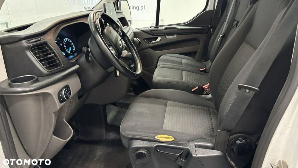 Ford Transit Custom - 8