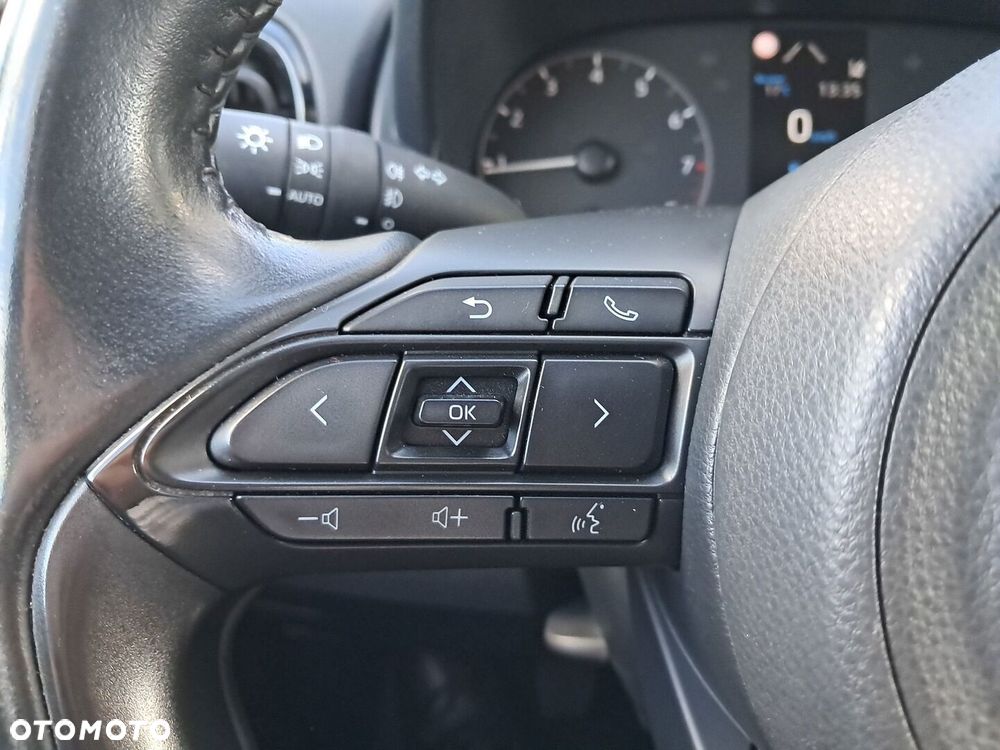 Toyota Yaris 1.5 Comfort - 19