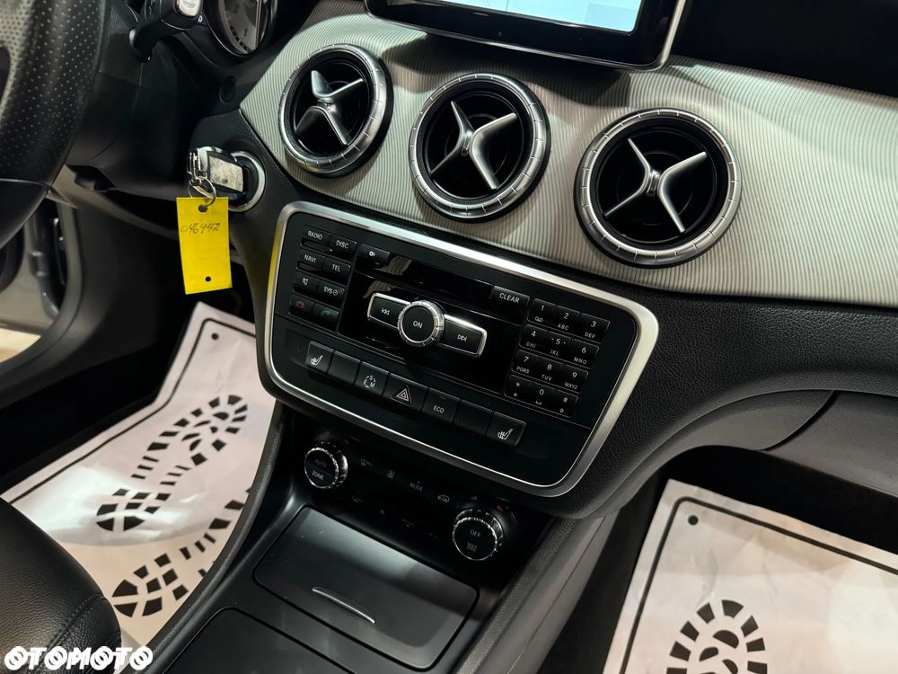 Mercedes-Benz CLA - 37