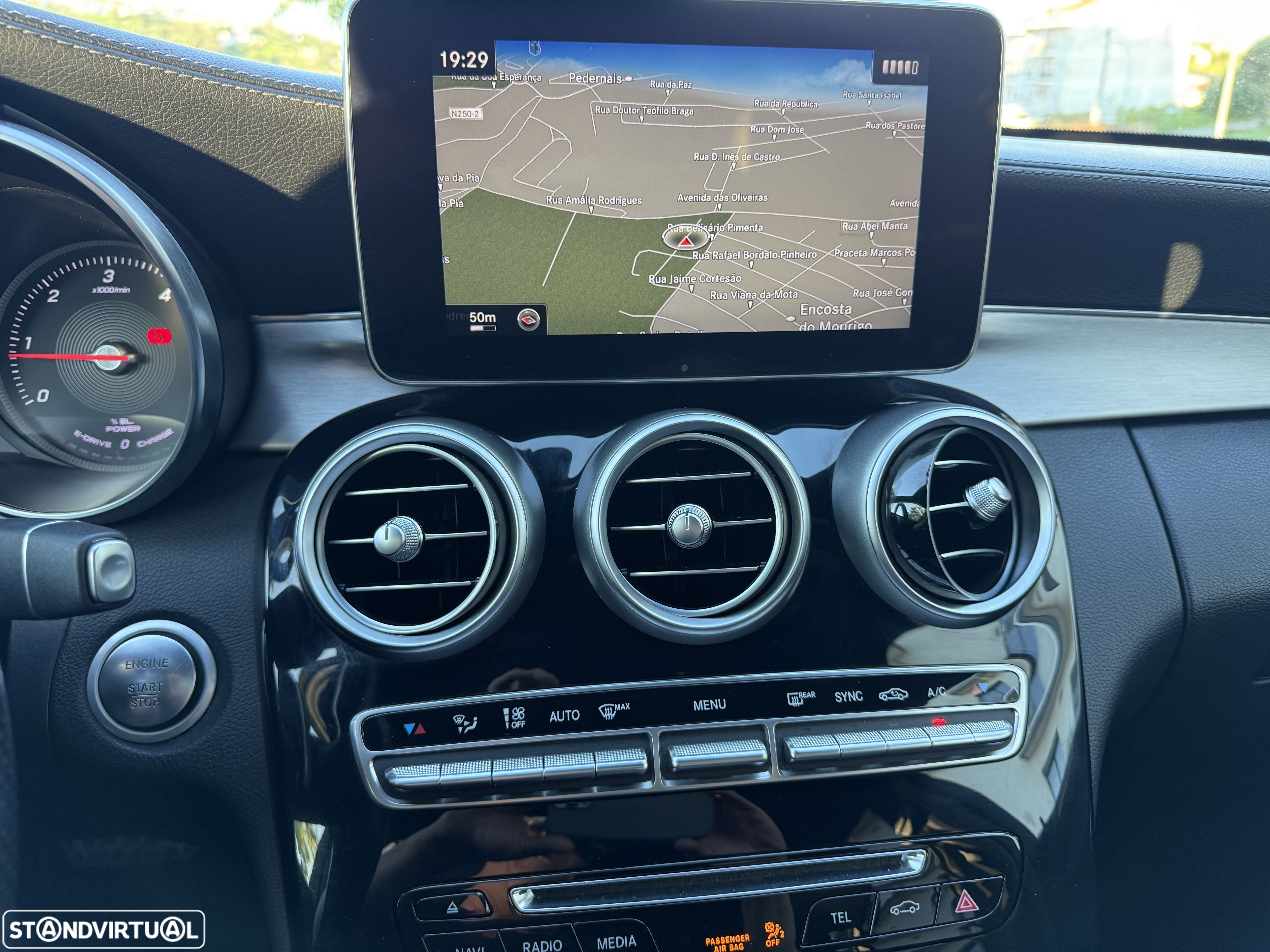 Mercedes-Benz C 300 BlueTEC Hybrid AMG Line - 28