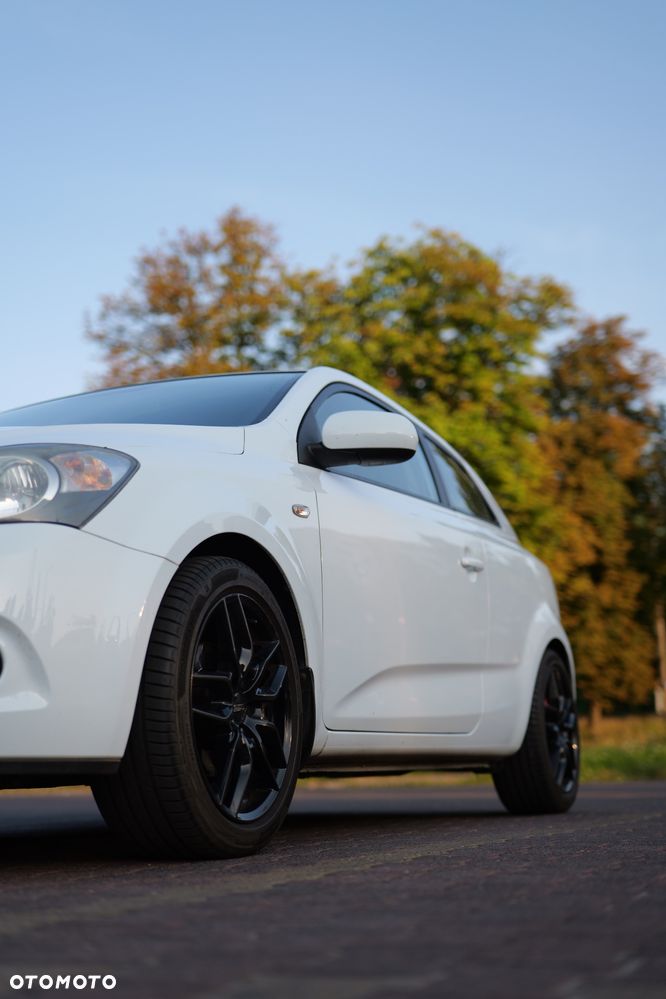 Kia ProCeed 1.4 L - 15