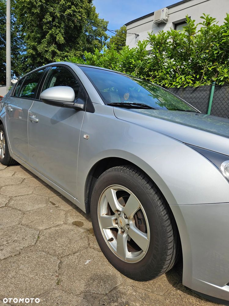 Chevrolet Cruze 1.8 LT+ - 5