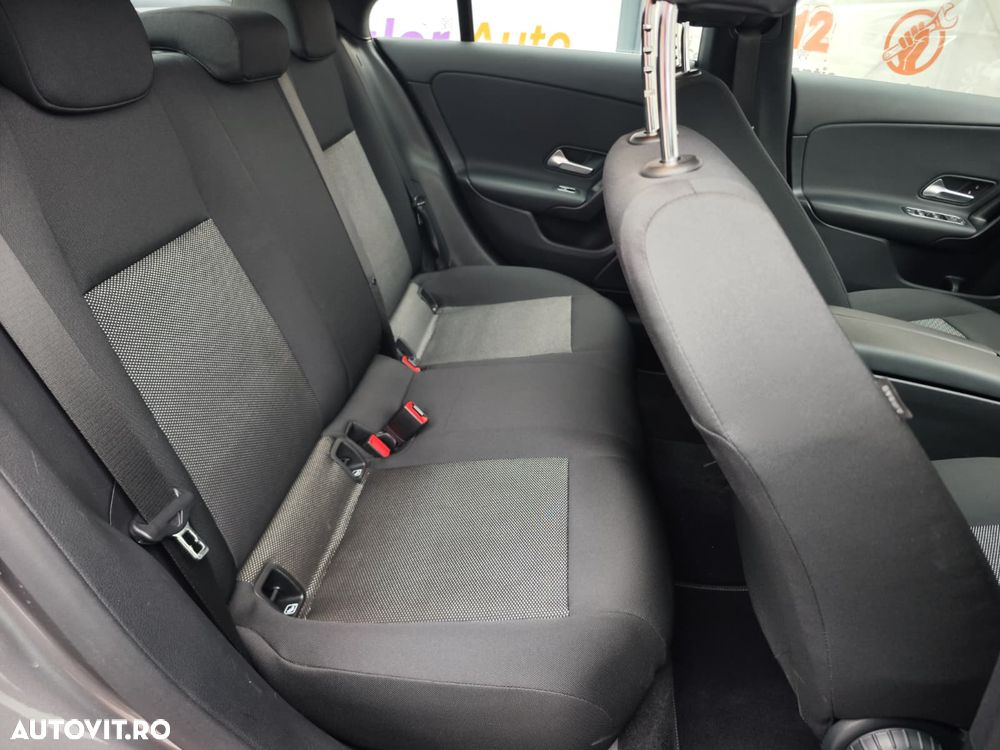 Mercedes-Benz CLA 200 7G-DCT - 18