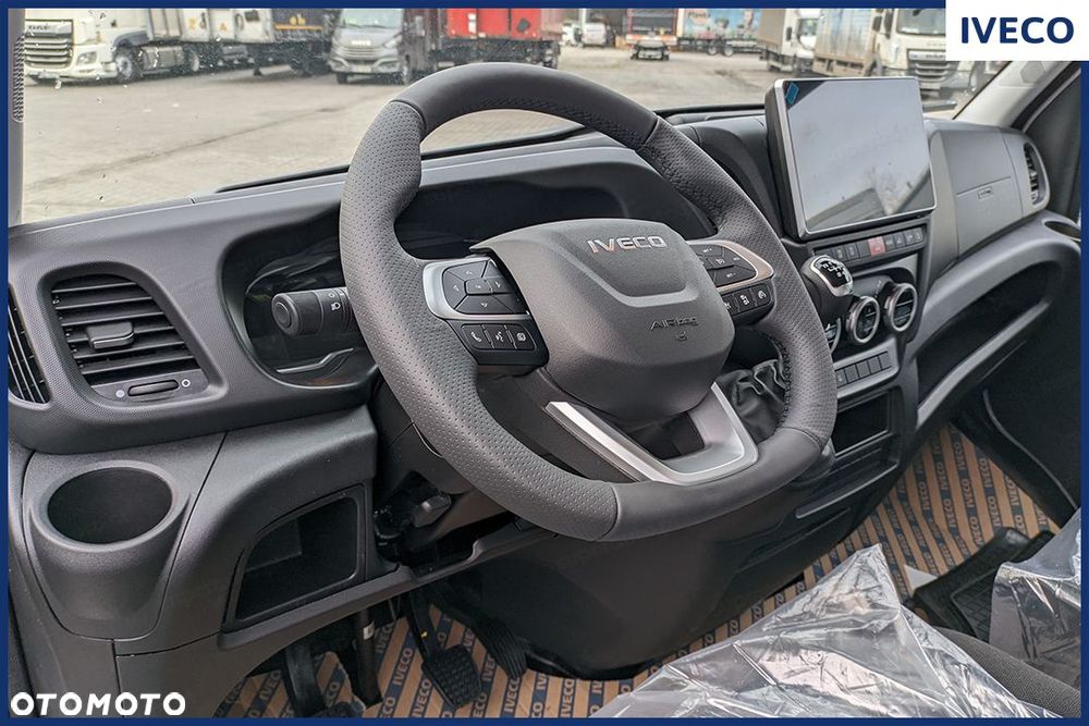 Iveco Daily 35S18 16m3 L4H2 180KM - 23
