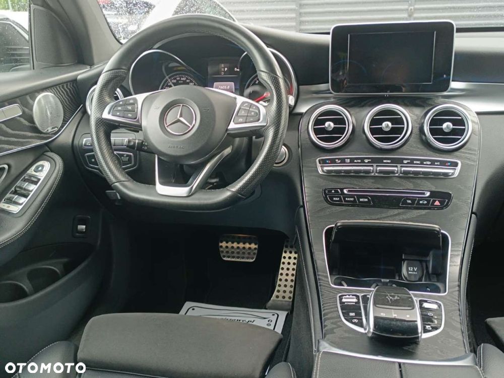 Mercedes-Benz GLC - 21