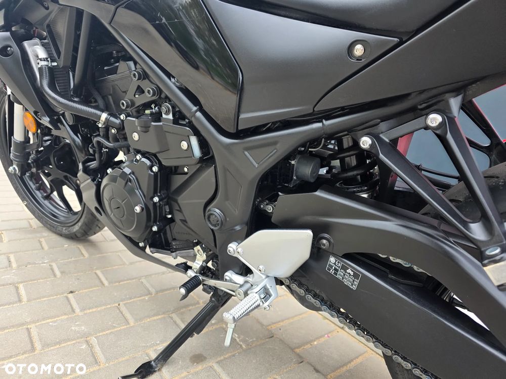 Yamaha MT - 11