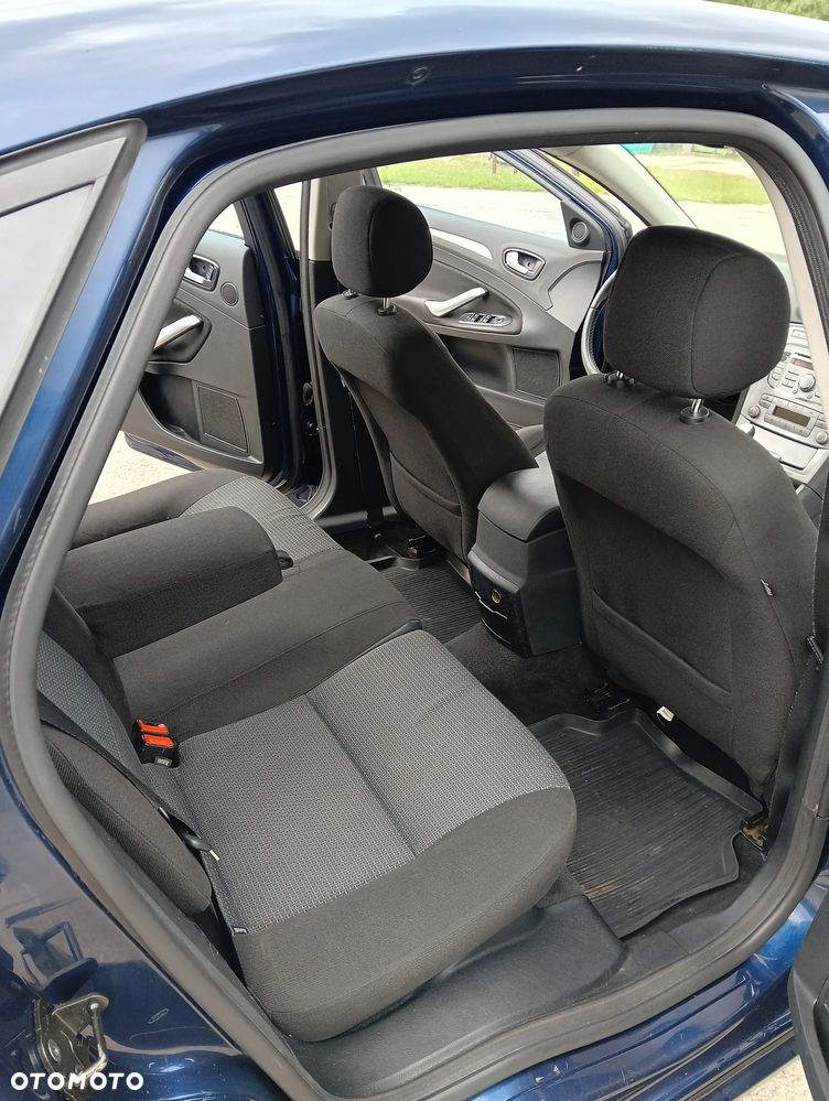 Ford Mondeo - 19