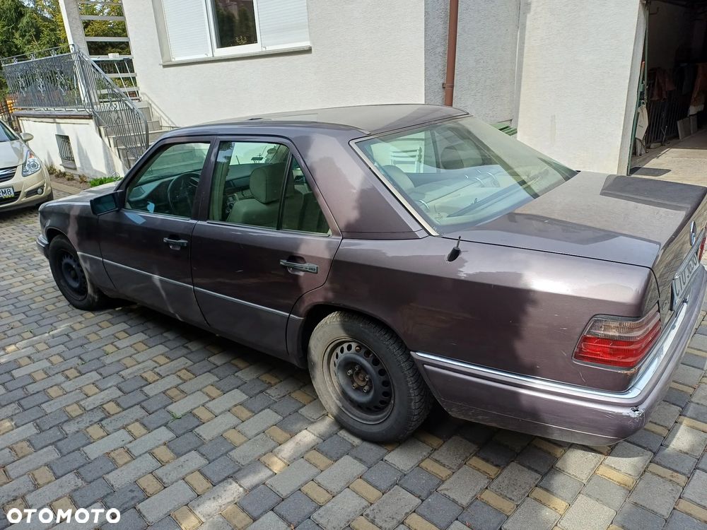 Mercedes-Benz Klasa E - 6