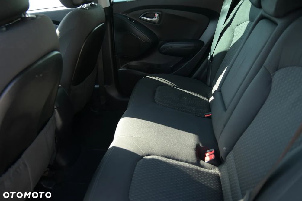 Hyundai ix35 - 23