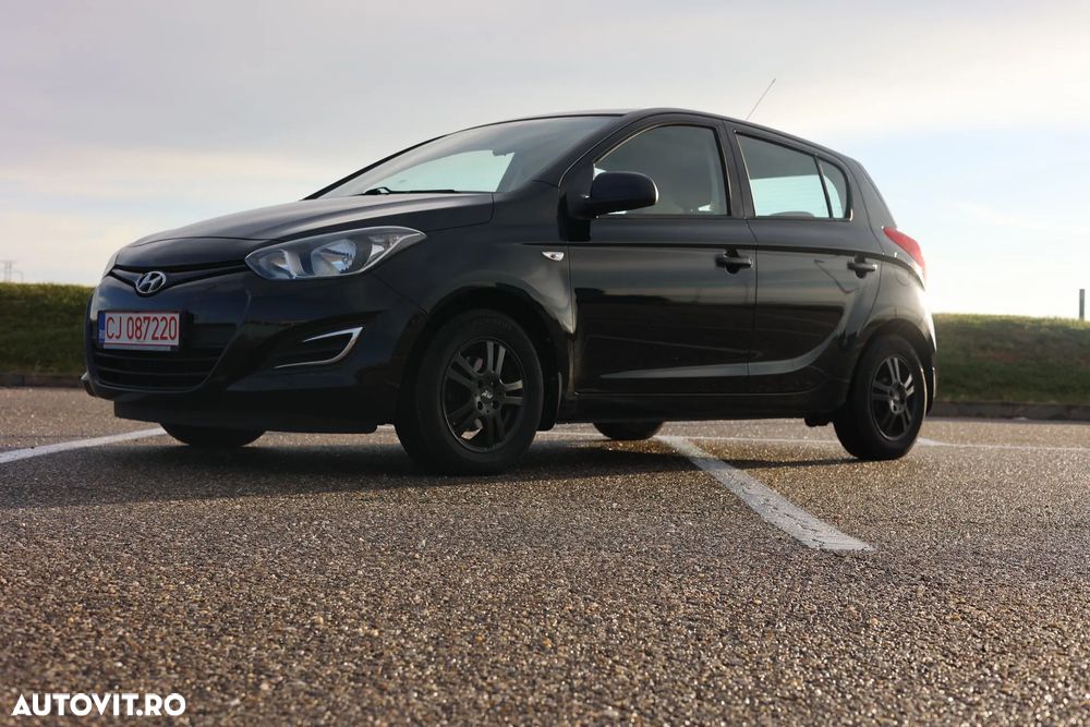 Hyundai i20 - 12