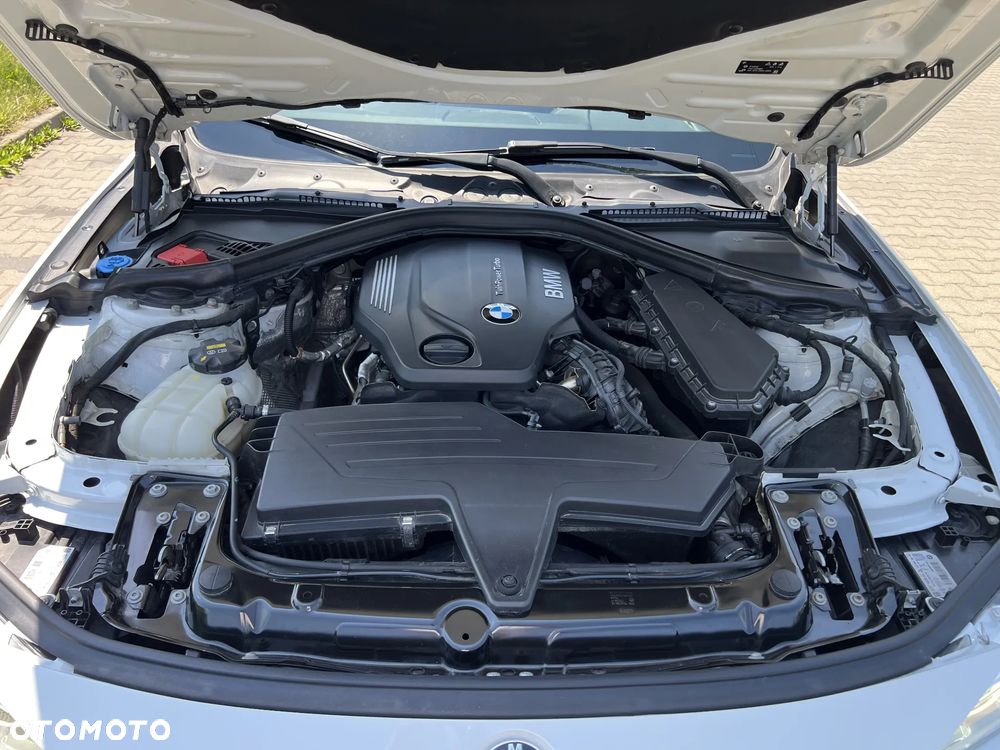 BMW Seria 3 320d M Sport Shadow - 15